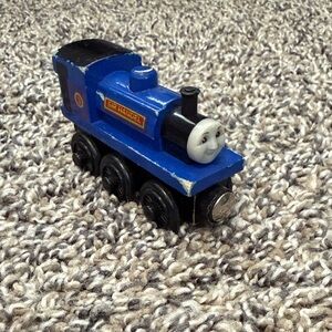 Wooden Sir Handel